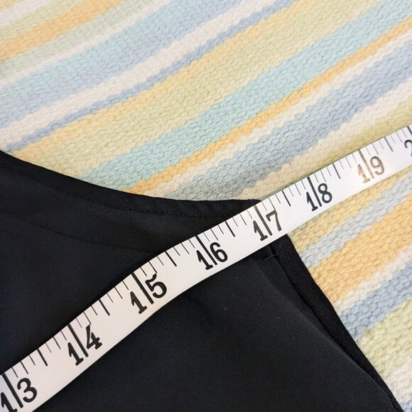 ⭐ Black Ann Taylor LOFT Mixed Media flowy sleeveless blouse Small - Picture 9 of 9